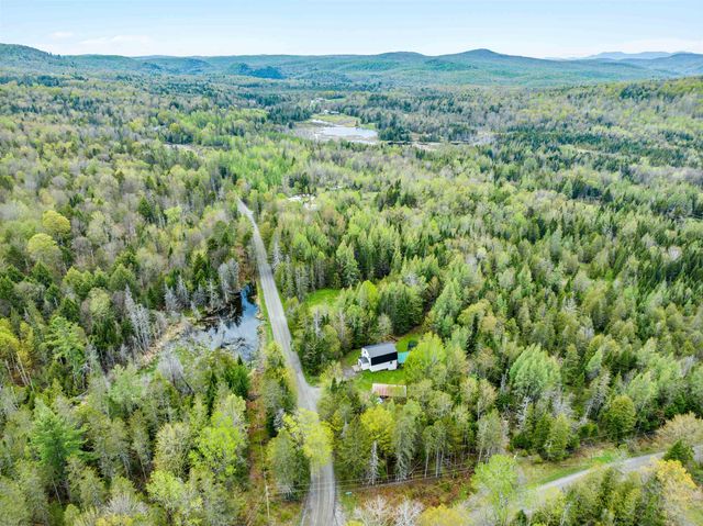 46 Dutton Road, Hardwick, VT 05843