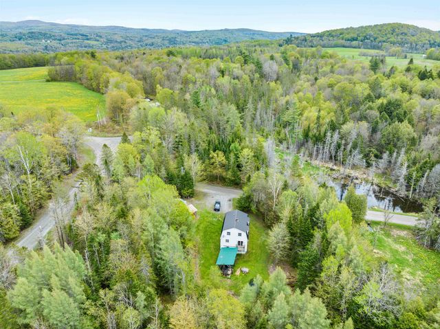 46 Dutton Road, Hardwick, VT 05843