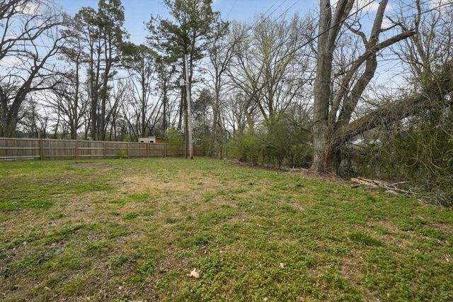 1215 GHERALD ST, Memphis, TN 38122