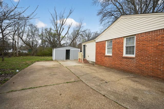 1215 GHERALD ST, Memphis, TN 38122