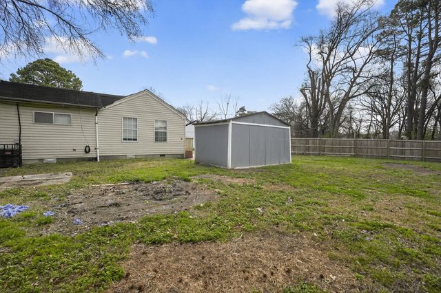 1215 GHERALD ST, Memphis, TN 38122