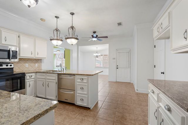 434 Lee Road 0931, Smiths Station, AL 36877