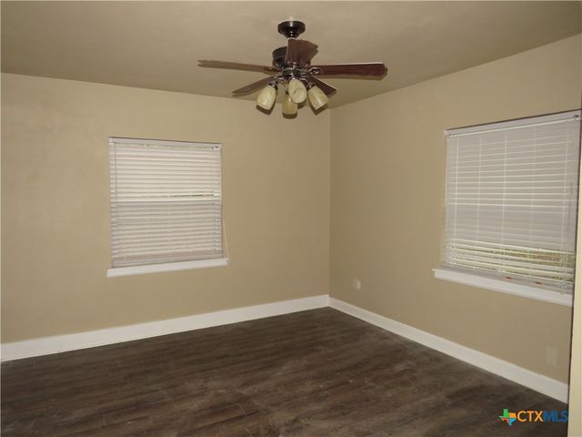 214 E Munroe Avenue, Temple, TX 76501