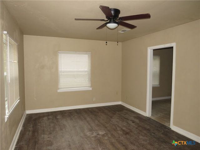 214 E Munroe Avenue, Temple, TX 76501