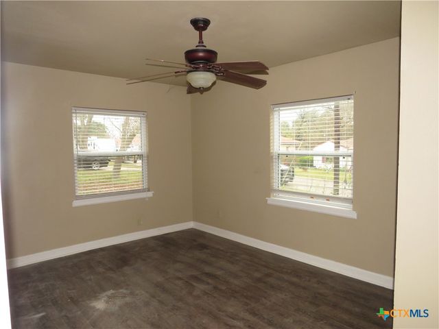 214 E Munroe Avenue, Temple, TX 76501