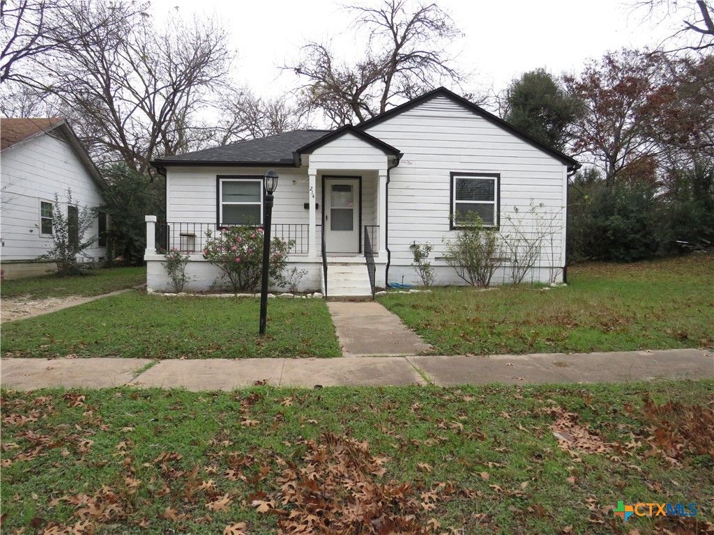214 E Munroe Avenue, Temple, TX 76501