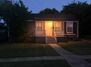5633 Curzon Avenue, Fort Worth, TX 76107
