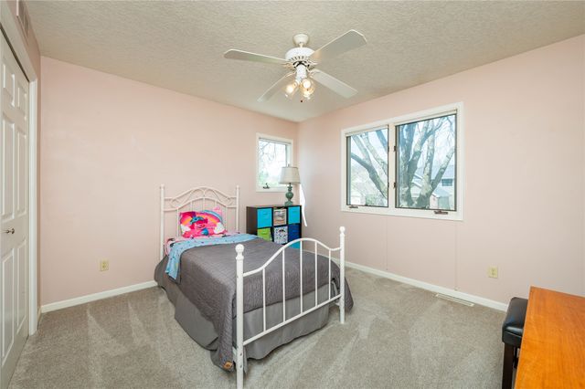 6140 Brandywine Drive, Johnston, IA 50131