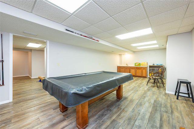 6140 Brandywine Drive, Johnston, IA 50131