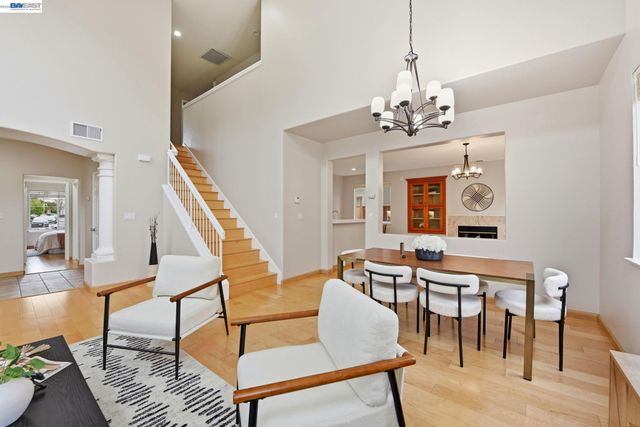 15518 Harbor Way, San Leandro, CA 94579