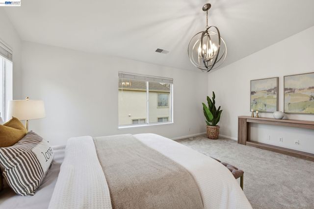 15518 Harbor Way, San Leandro, CA 94579