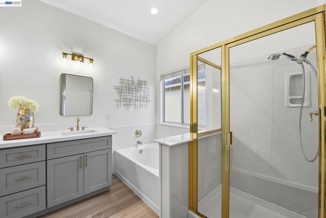 15518 Harbor Way, San Leandro, CA 94579