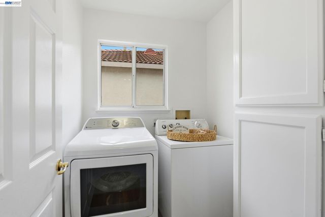 15518 Harbor Way, San Leandro, CA 94579