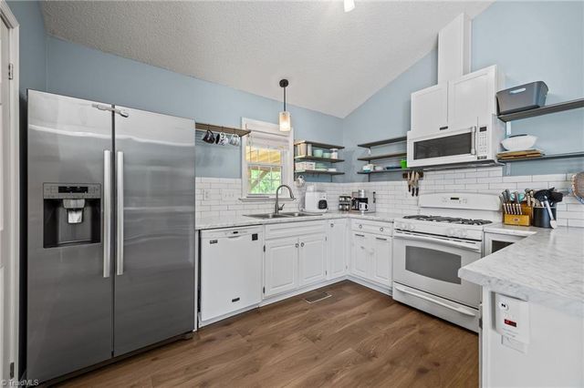 1974 Denise Lane, Winston-salem, NC 27127