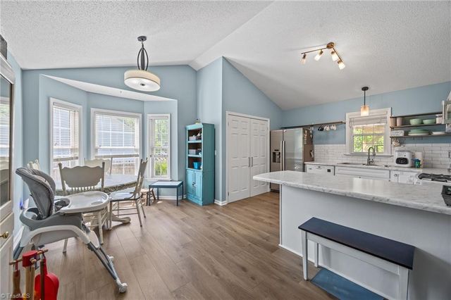 1974 Denise Lane, Winston-salem, NC 27127