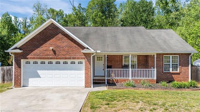 1974 Denise Lane, Winston-salem, NC 27127