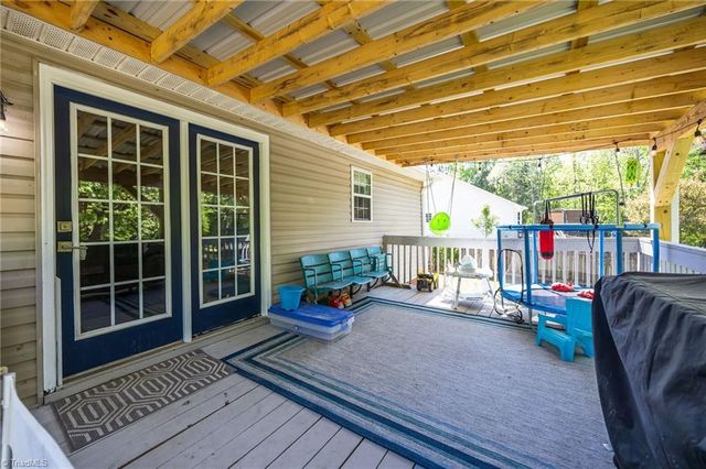 1974 Denise Lane, Winston-salem, NC 27127