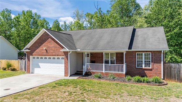 1974 Denise Lane, Winston-salem, NC 27127