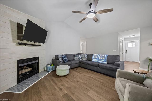 1974 Denise Lane, Winston-salem, NC 27127