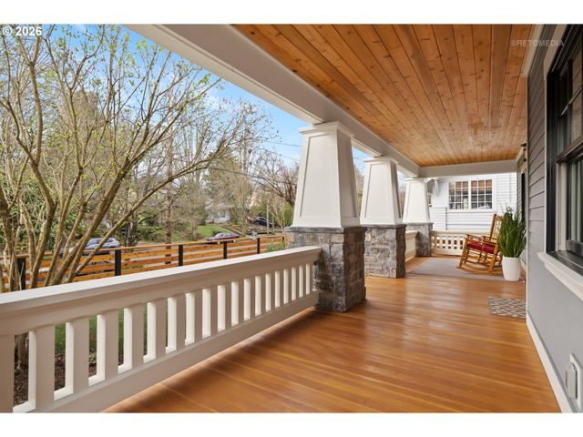 4005 Ne HASSALO St, Portland, OR 97232