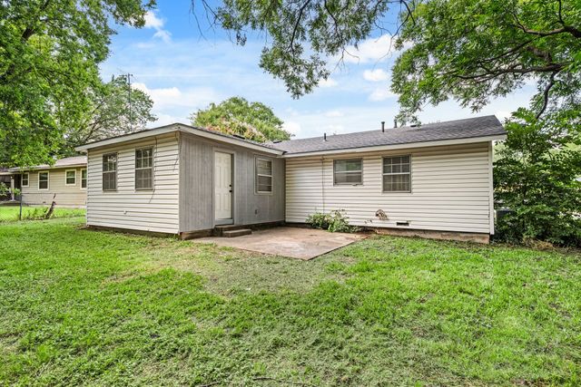5120 Nadine Drive, Haltom City, TX 76117
