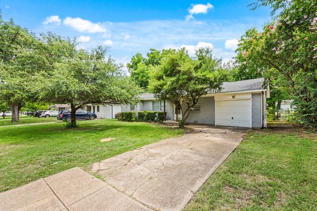 5120 Nadine Drive, Haltom City, TX 76117