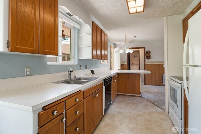 7410 17th Avenue SE, Everett, WA 98203