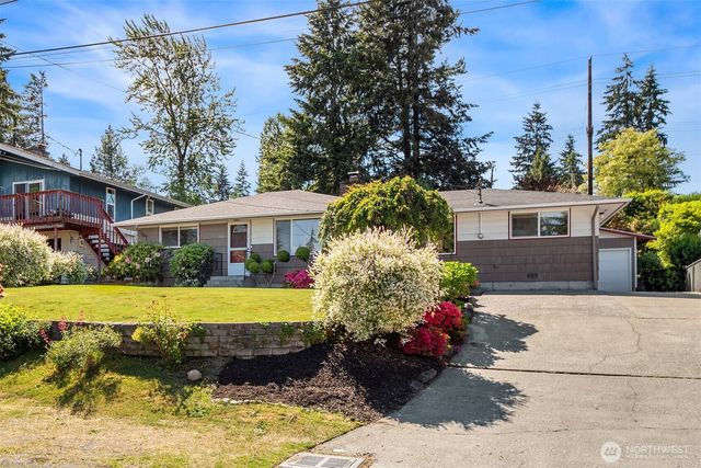 7410 17th Avenue SE, Everett, WA 98203