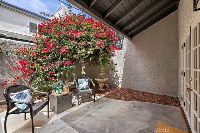 18692 Maplewood Cir, Huntington Beach, CA 92646