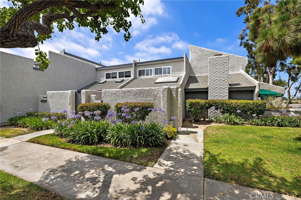 18692 Maplewood Cir, Huntington Beach, CA 92646