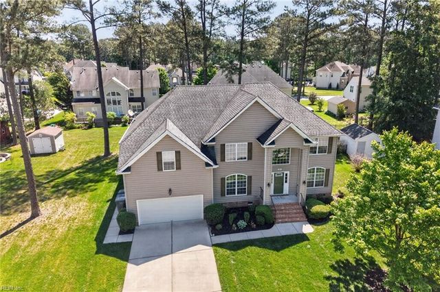 304 Wellington CIR, Smithfield, VA 23430
