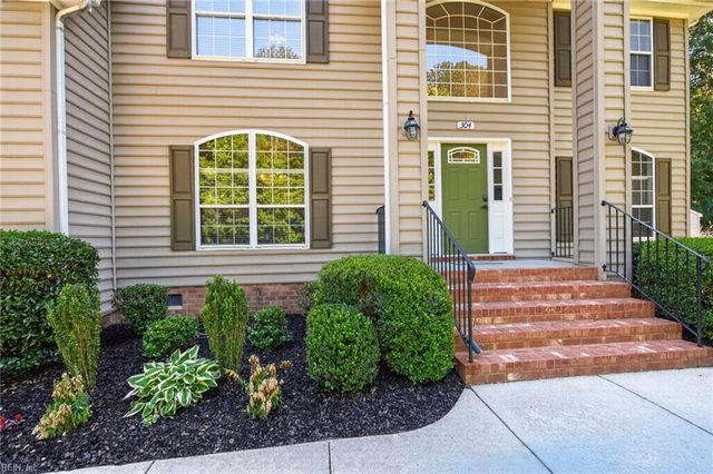 304 Wellington CIR, Smithfield, VA 23430