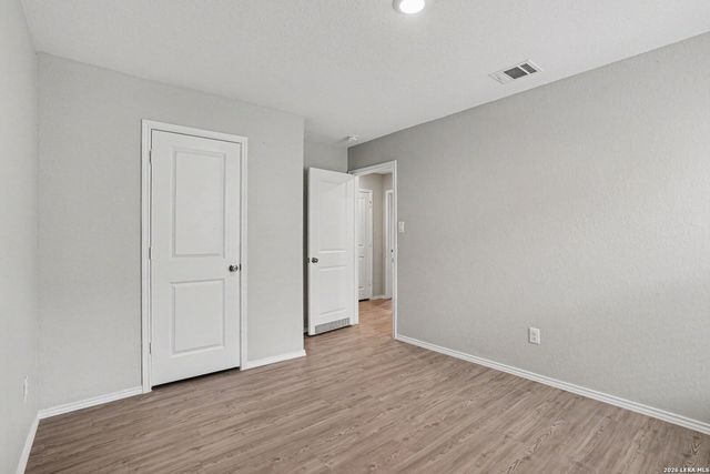 5426 Daphne Path, San Antonio, TX 78253