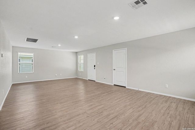5426 Daphne Path, San Antonio, TX 78253