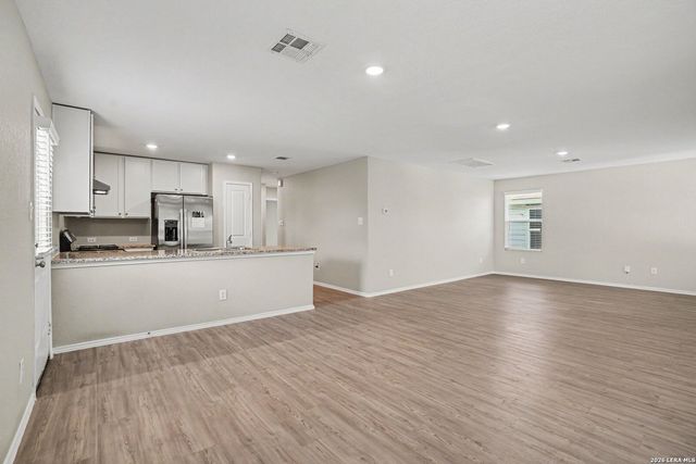 5426 Daphne Path, San Antonio, TX 78253