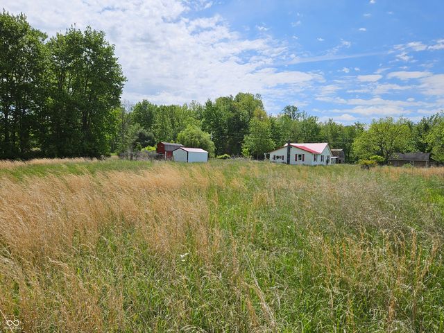 10731 Newport Road, Bowling Green, IN 47833