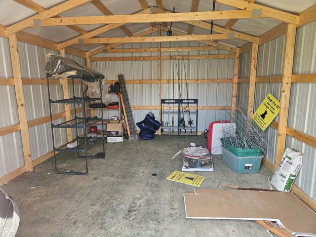 10731 Newport Road, Bowling Green, IN 47833