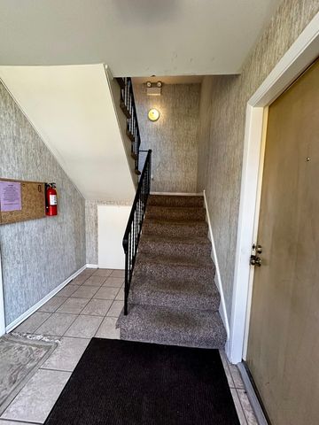 15804 Terrace Drive 1W, Oak Forest, IL 60452