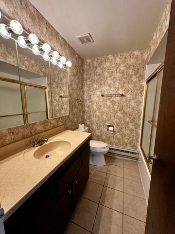 15804 Terrace Drive 1W, Oak Forest, IL 60452