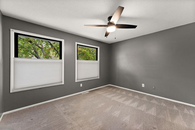 11005 Hyland Terrace, Eden Prairie, MN 55344