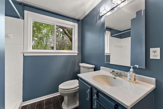 11005 Hyland Terrace, Eden Prairie, MN 55344
