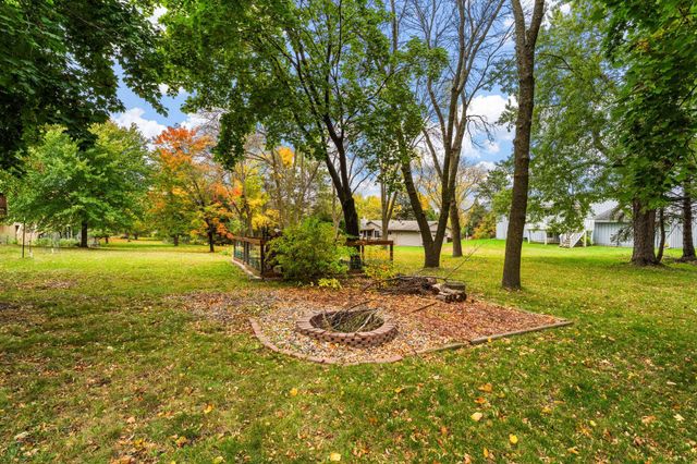 11005 Hyland Terrace, Eden Prairie, MN 55344