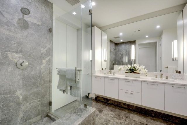 501 West Ave 703, Austin, TX 78701