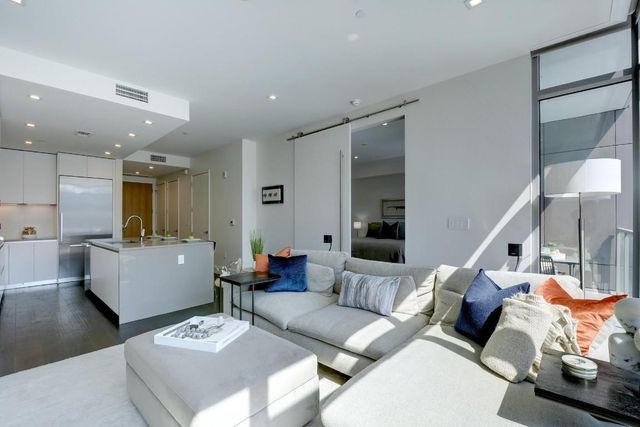 501 West Ave 703, Austin, TX 78701