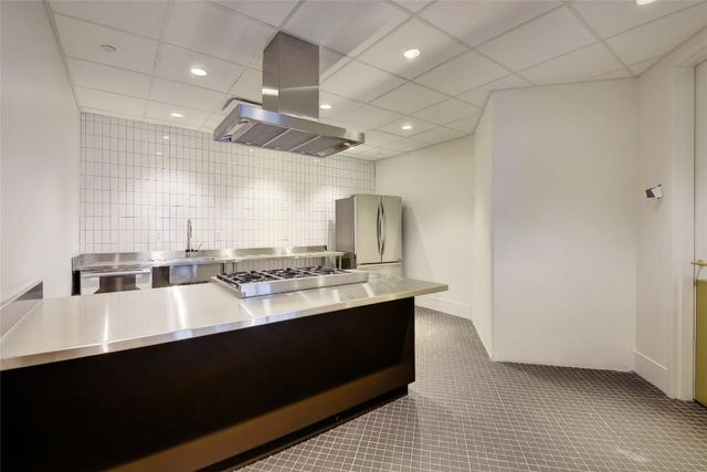 501 West Ave 703, Austin, TX 78701