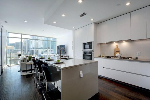 501 West Ave 703, Austin, TX 78701