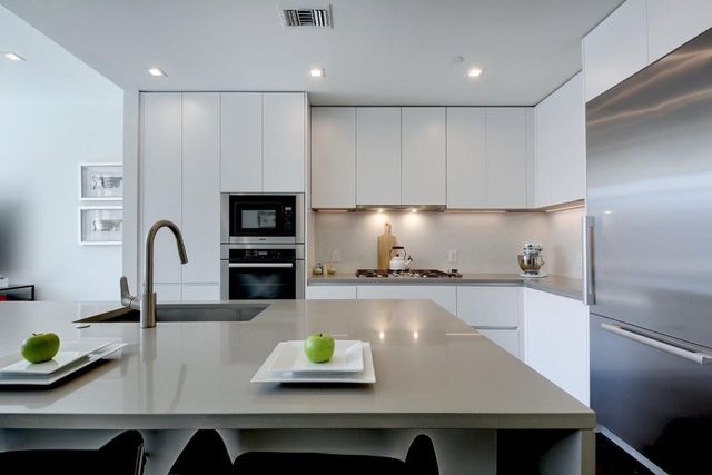 501 West Ave 703, Austin, TX 78701