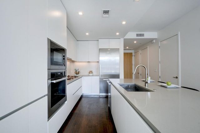 501 West Ave 703, Austin, TX 78701