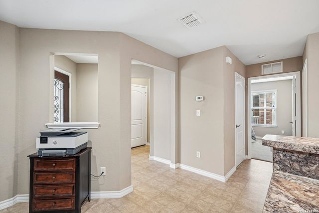 13063 CACHE CRK, San Antonio, TX 78253