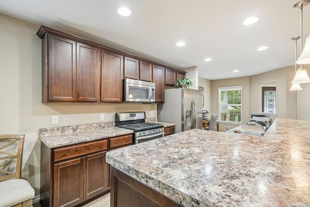 13063 CACHE CRK, San Antonio, TX 78253